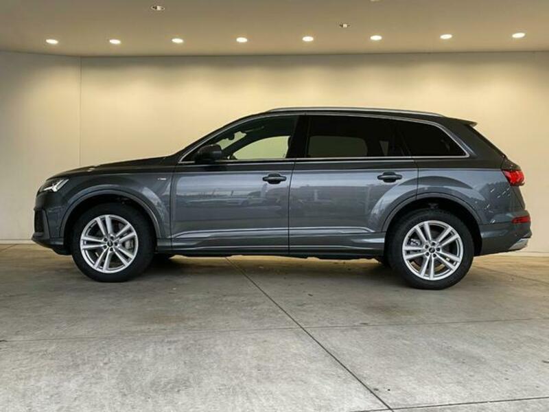 Q7