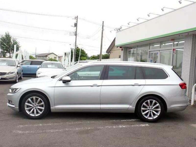 PASSAT VARIANT