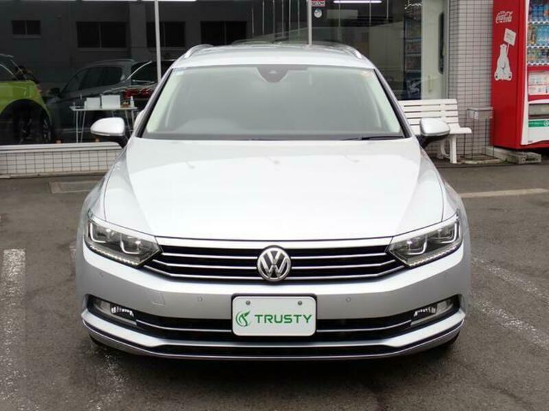 PASSAT VARIANT