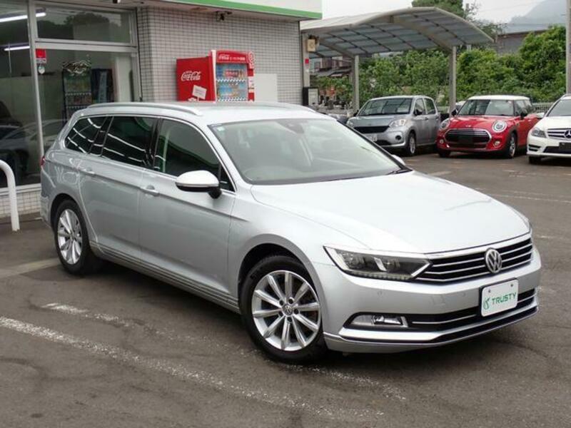 PASSAT VARIANT