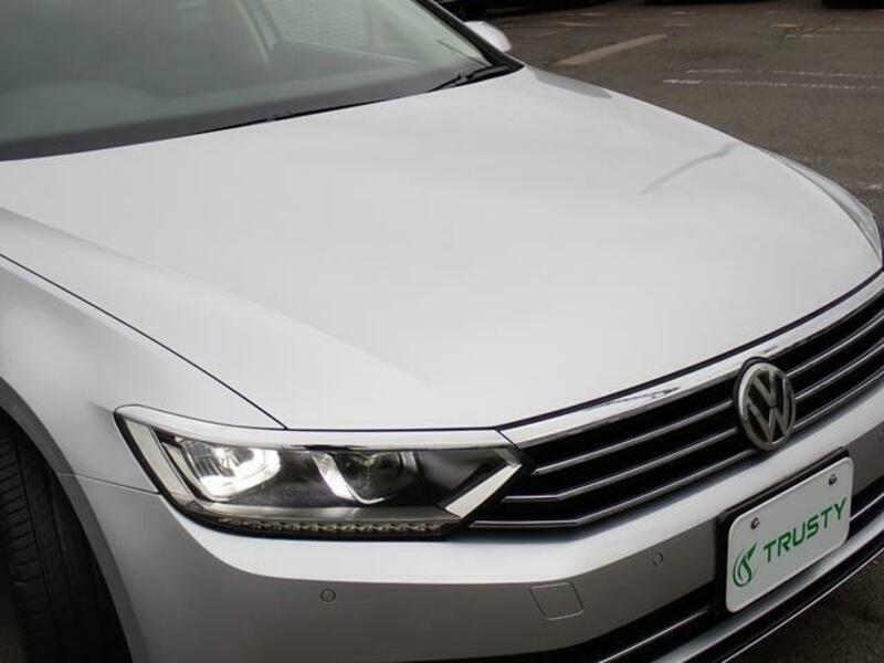 PASSAT VARIANT