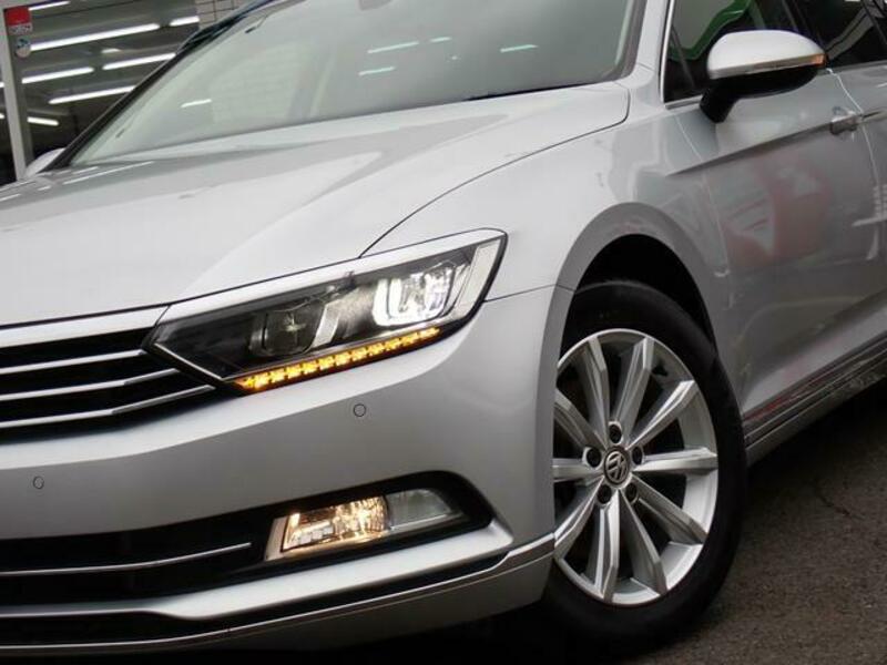 PASSAT VARIANT