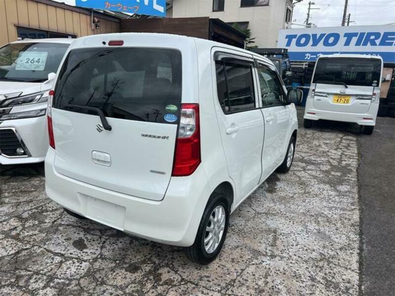 WAGON R