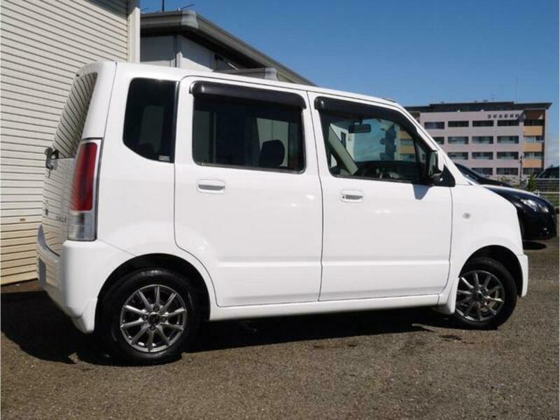 WAGON R