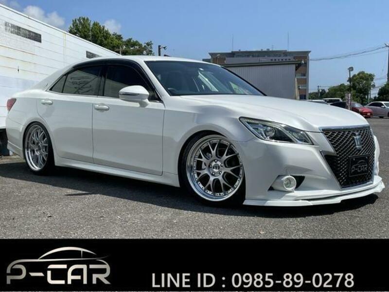 TOYOTA CROWN