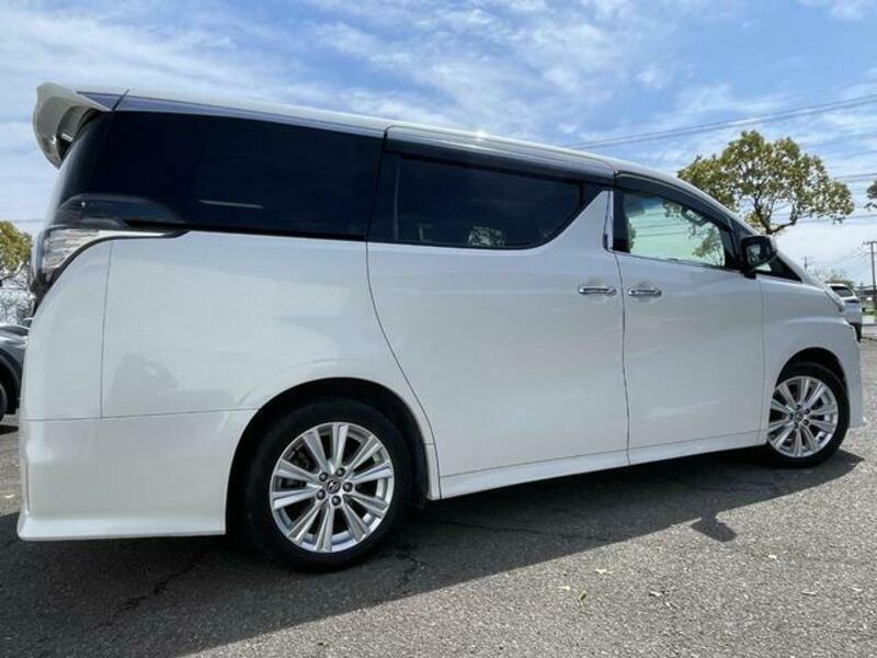 VELLFIRE