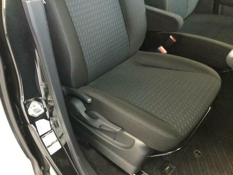 ROOMY