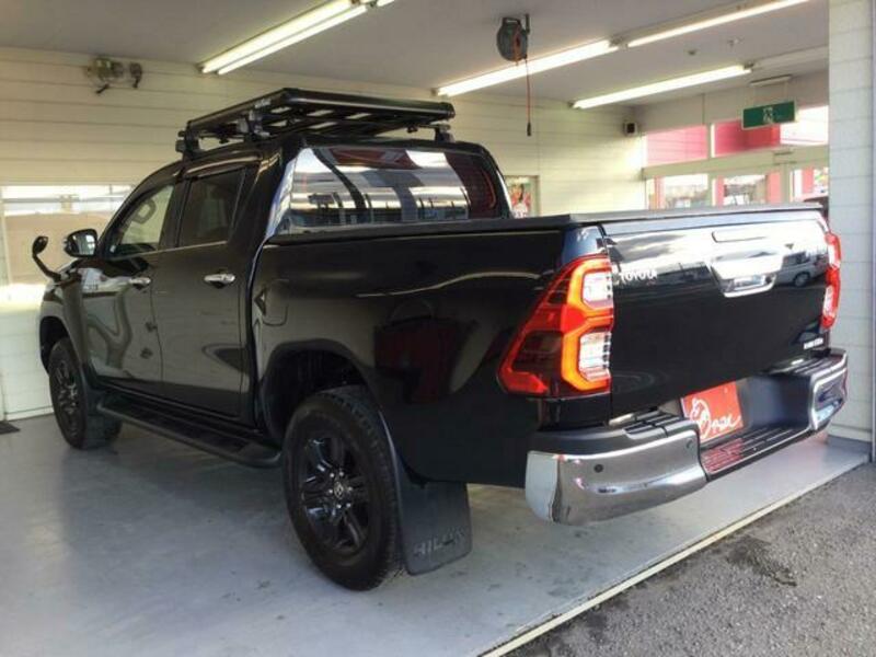 HILUX