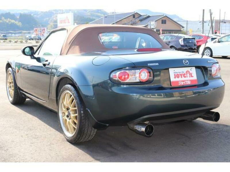 ROADSTER