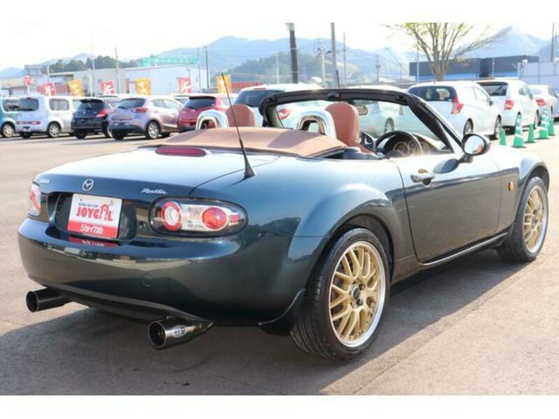 ROADSTER