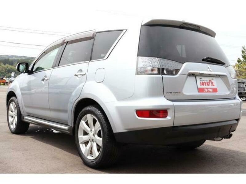 OUTLANDER