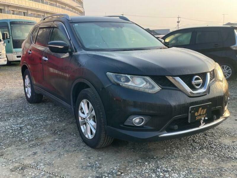 X-TRAIL