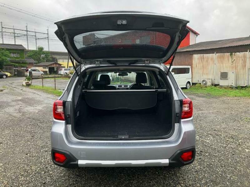 LEGACY OUTBACK