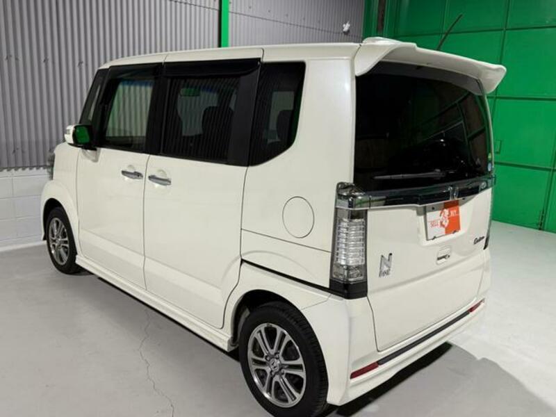 N BOX CUSTOM