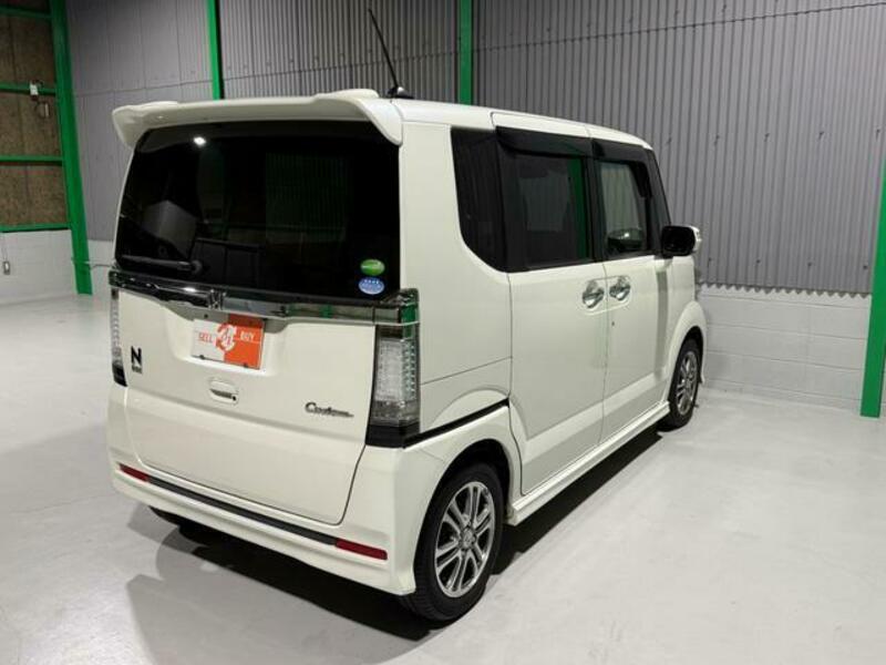 N BOX CUSTOM