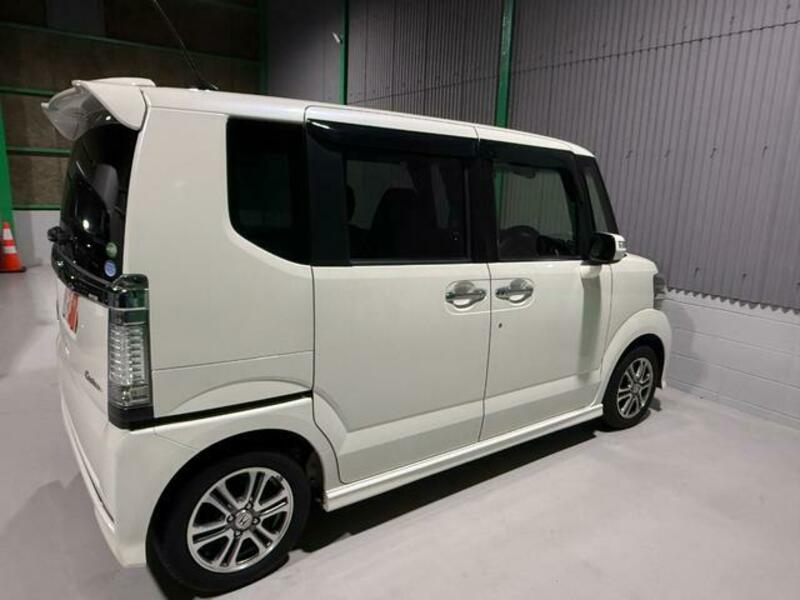N BOX CUSTOM