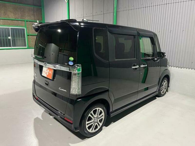 N BOX CUSTOM