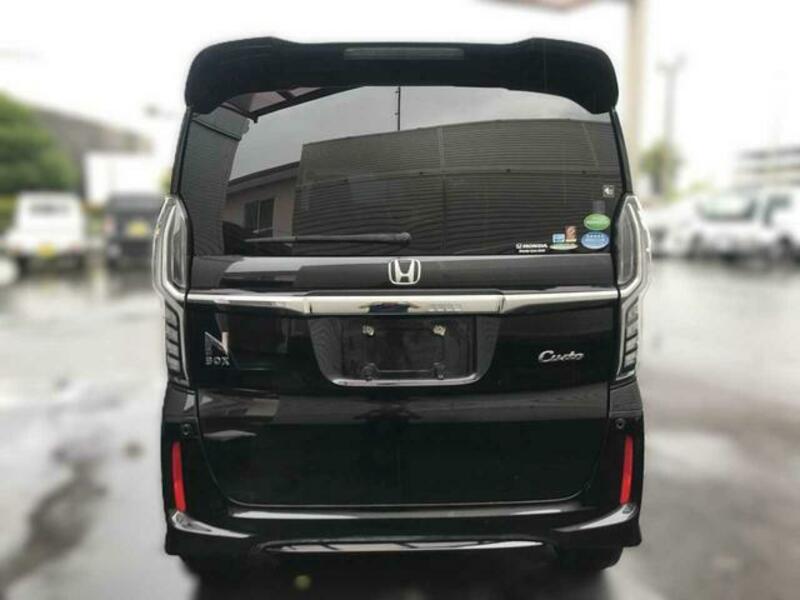 N BOX CUSTOM