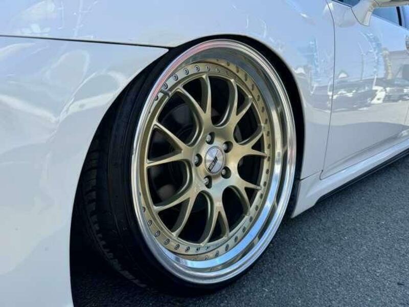 CROWN