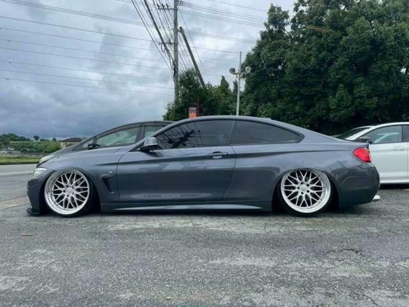 4 SERIES