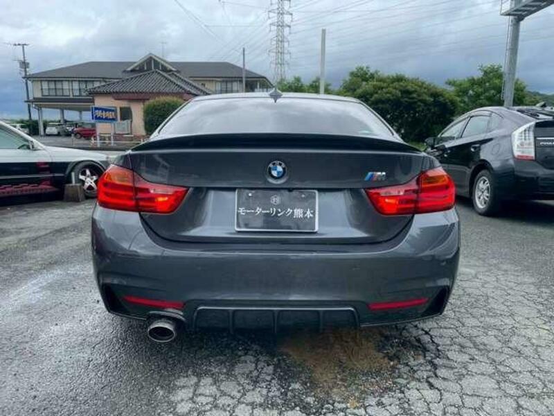 4 SERIES