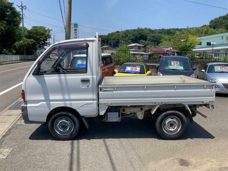 MINICAB TRUCK