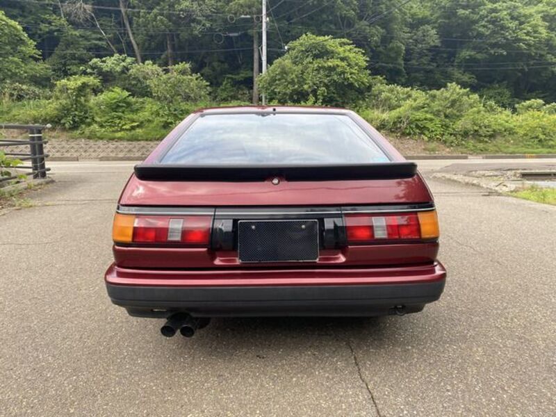 COROLLA LEVIN
