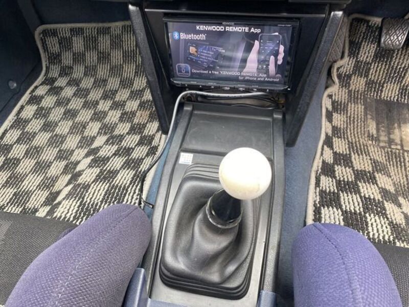 COROLLA LEVIN