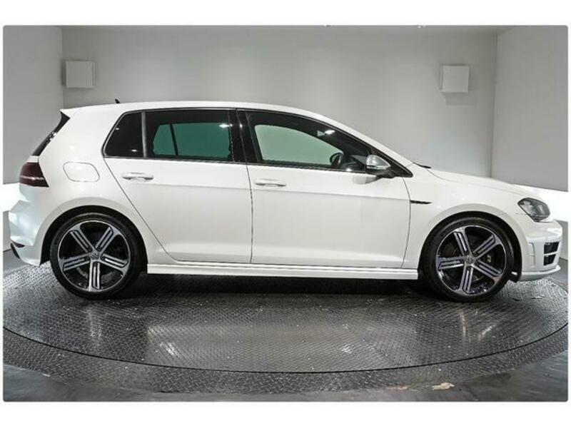 GOLF R