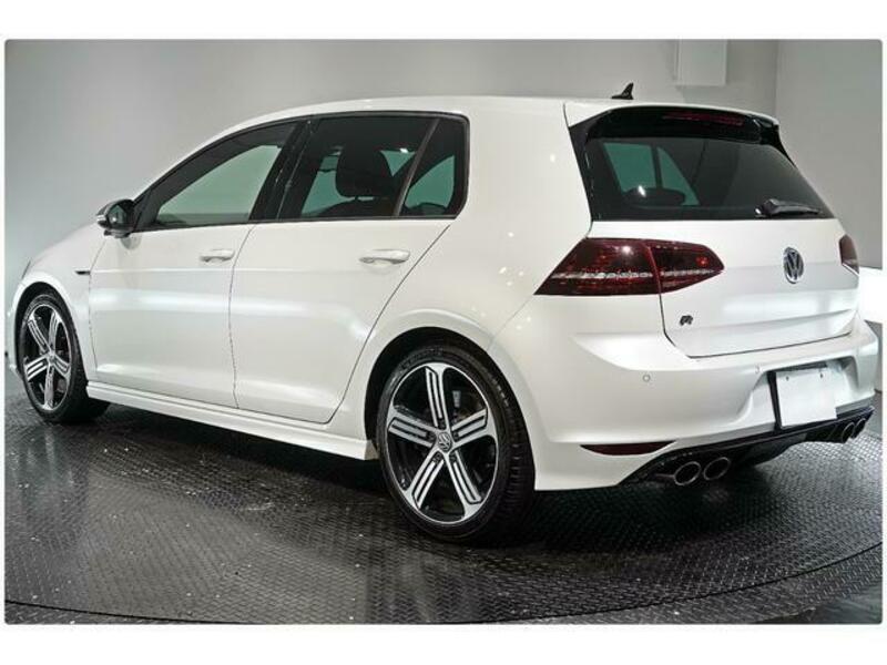 GOLF R