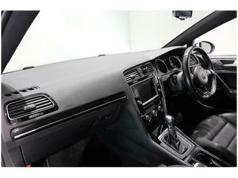 GOLF R