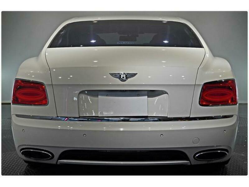 FLYING SPUR