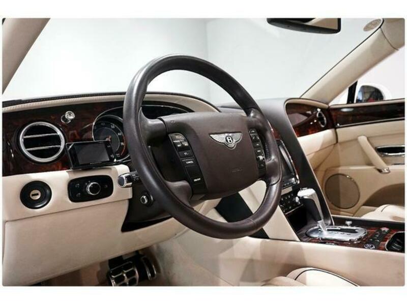FLYING SPUR
