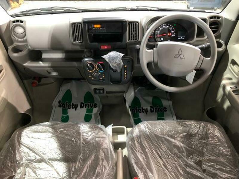 MINICAB VAN