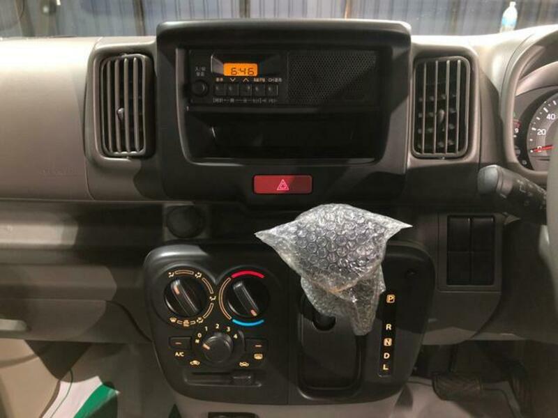 MINICAB VAN