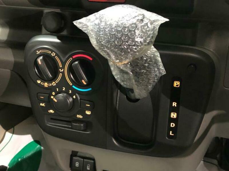 MINICAB VAN