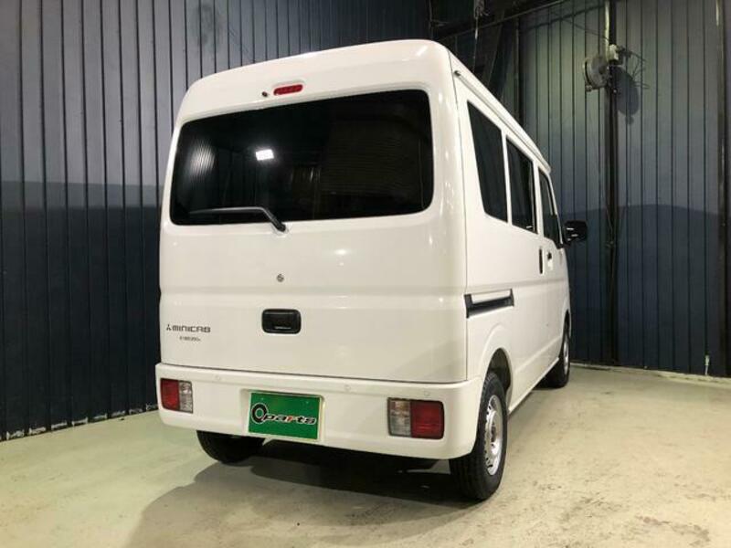 MINICAB VAN