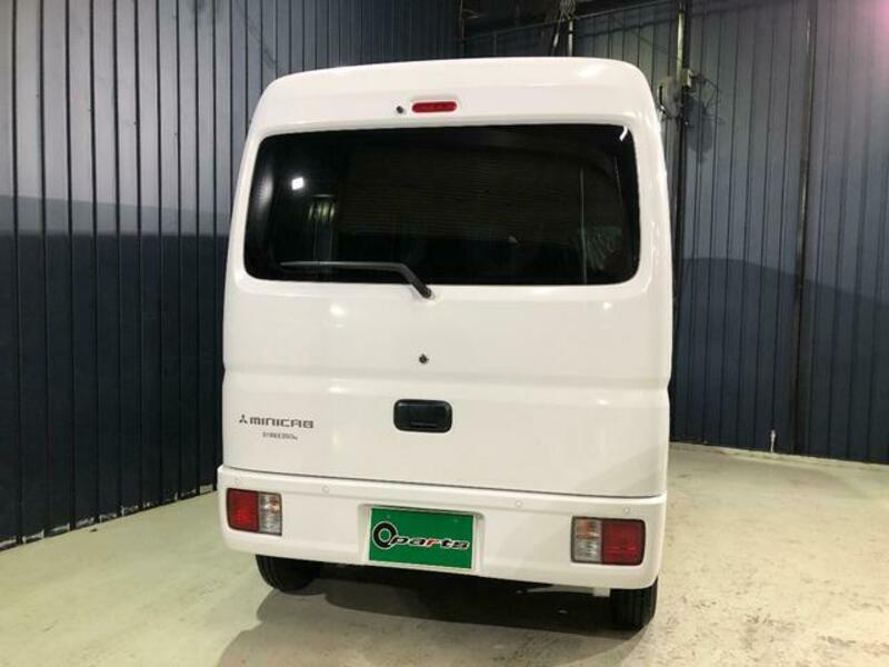 MINICAB VAN