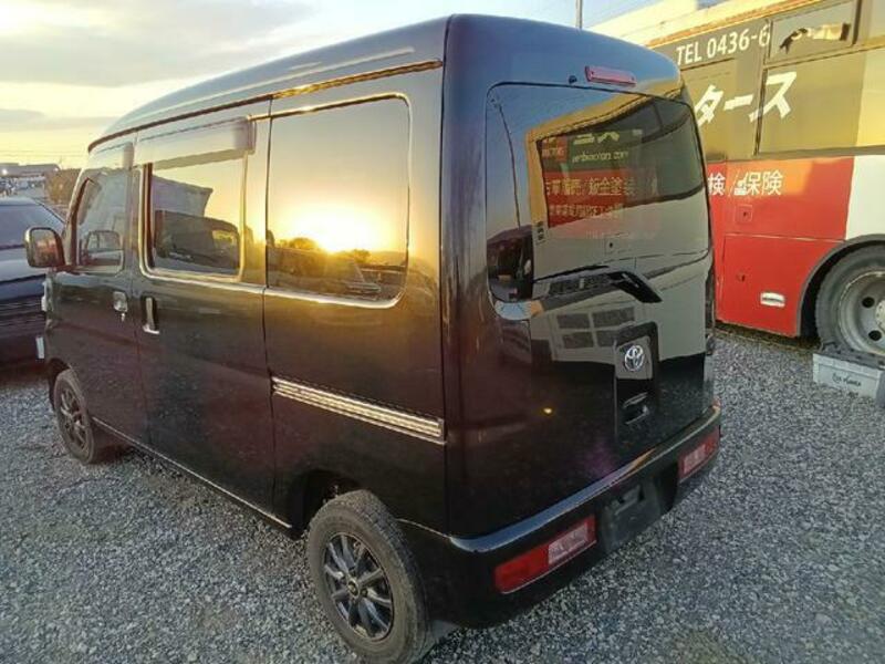 PIXIS VAN
