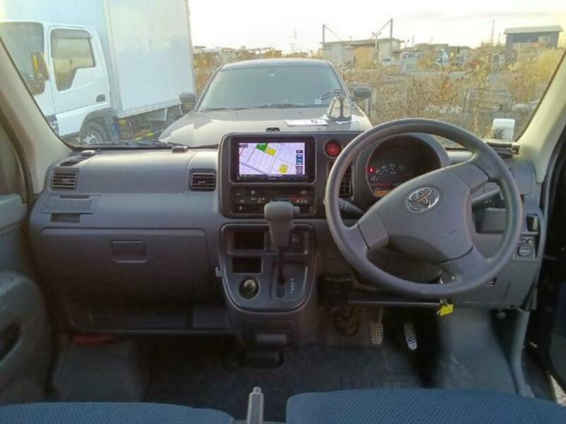 PIXIS VAN