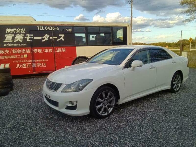 TOYOTA CROWN