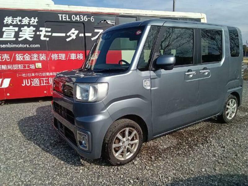 DAIHATSU WAKE