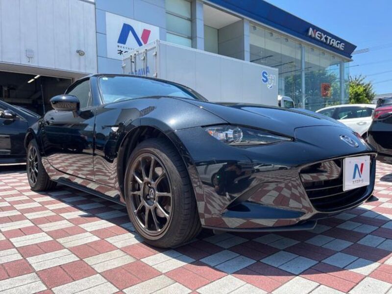 ROADSTER
