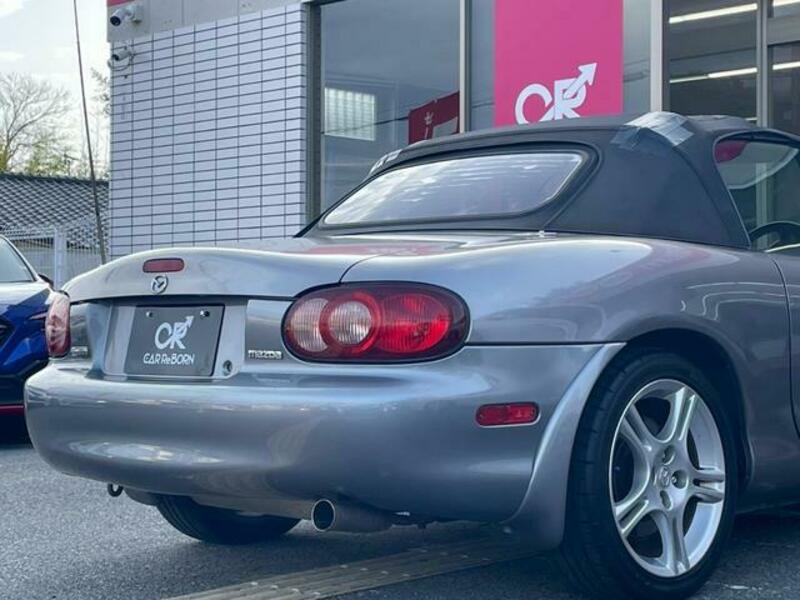 ROADSTER