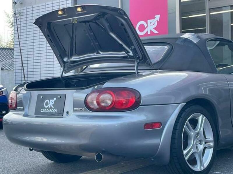 ROADSTER
