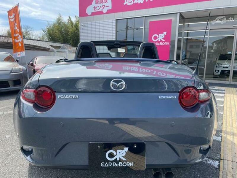 ROADSTER
