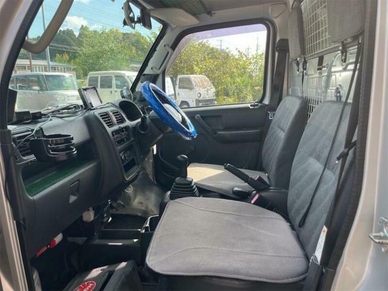 CARRY TRUCK