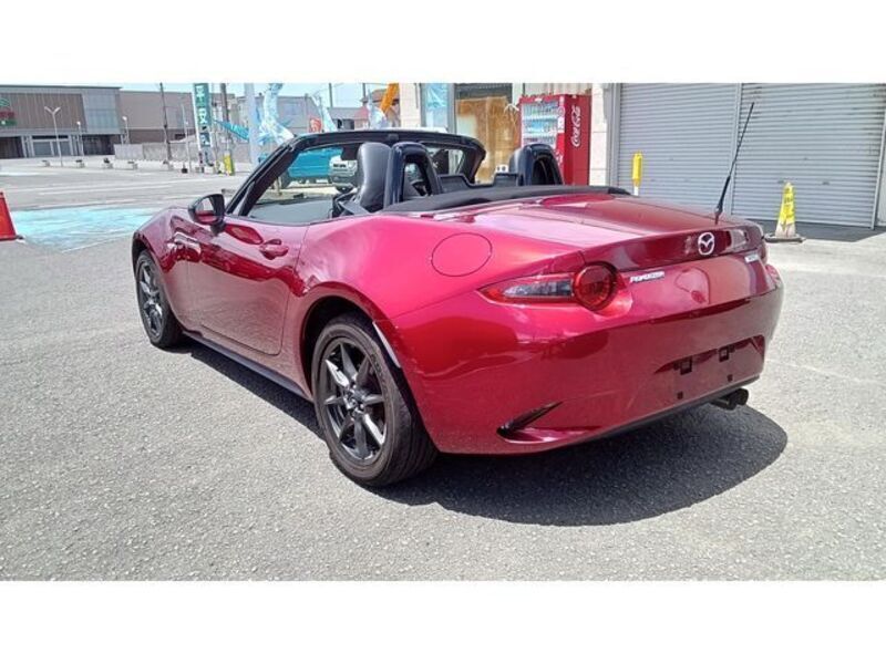 ROADSTER