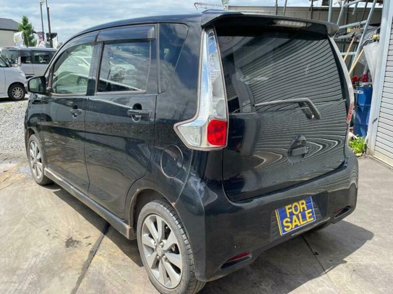 EK CUSTOM