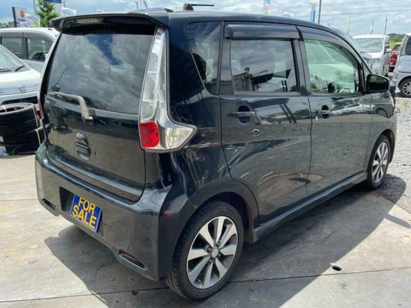 EK CUSTOM